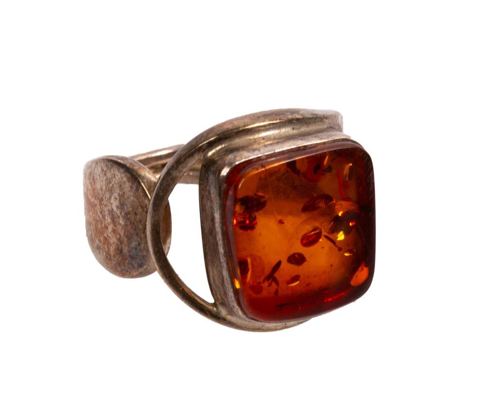 Sterling & Baltic Amber Modernist Ring (1 of 5)