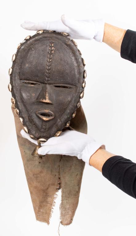 Dan Style Mask - Ivory Coast, Liberia (1 of 8)