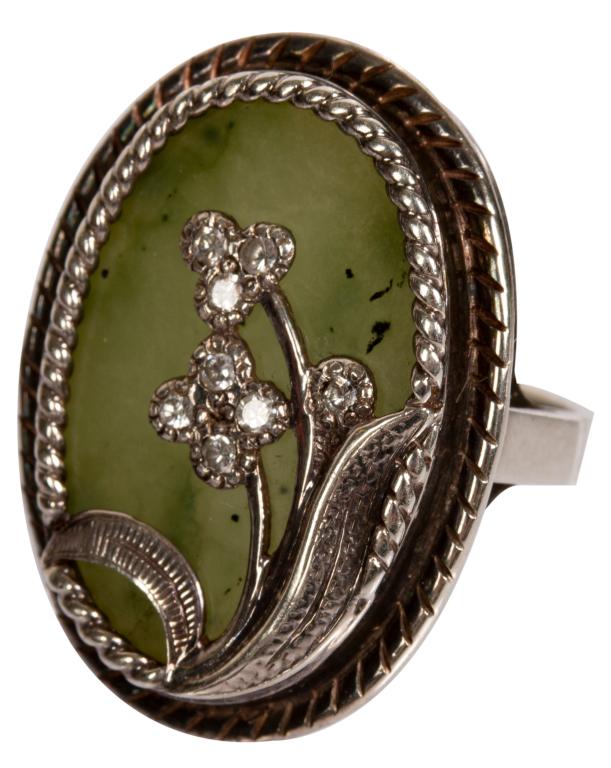 Russian Sterling Chrysoprase Ring (1 of 5)