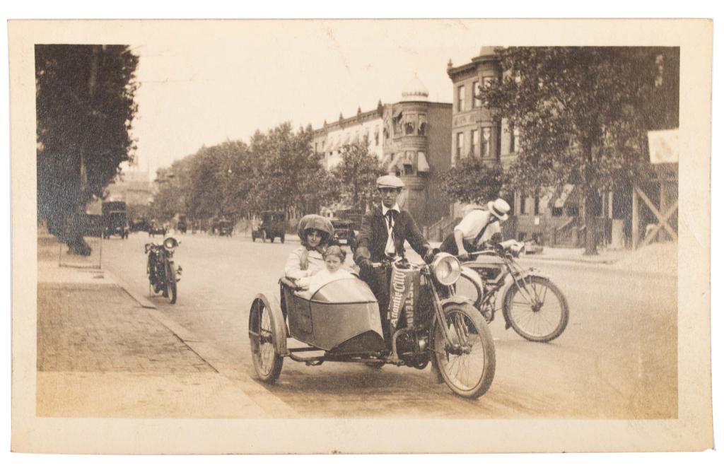 Motorcycle Sidecar Family Photograph (1 of 2)