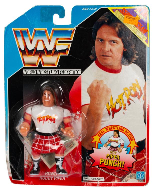 Hasbro WWF Rowdy Roddy Piper On Card (1 of 5)