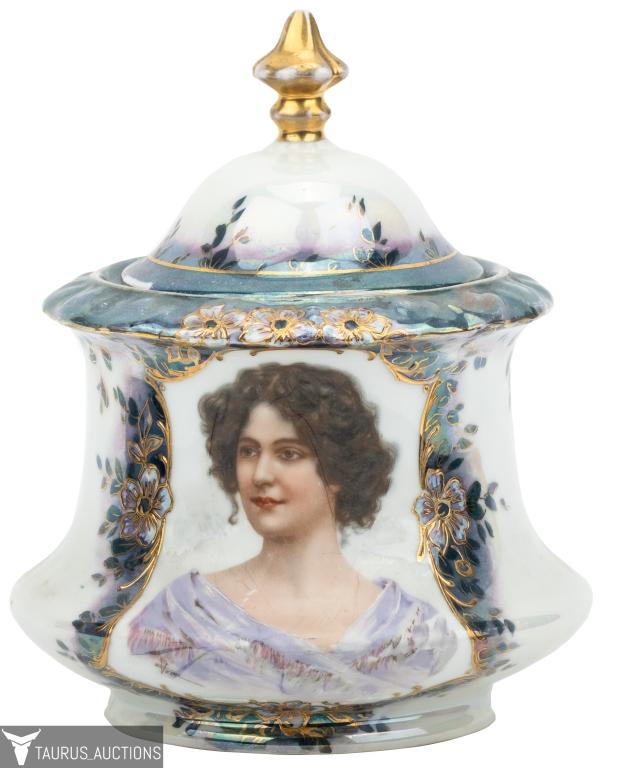 Victoria Porcelain Covered Bowl - Austria (1 of 11)