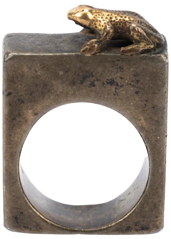 Modernist Sterling Figural Frog Ring - size 8 (1 of 7)