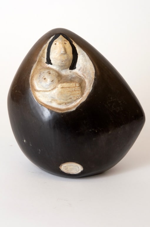 Mother & Child Native Pottery Sculpture (1 of 6)