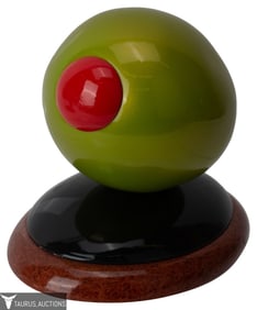 Daniel Meyer - Olive Pop Art Sculpture