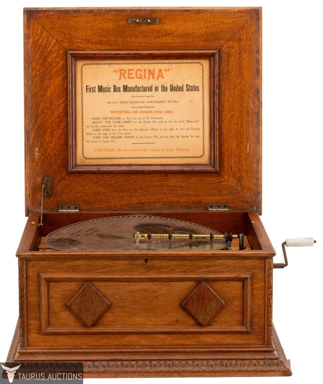 Antique Victorian Regina Table Top Music Box (1 of 17)