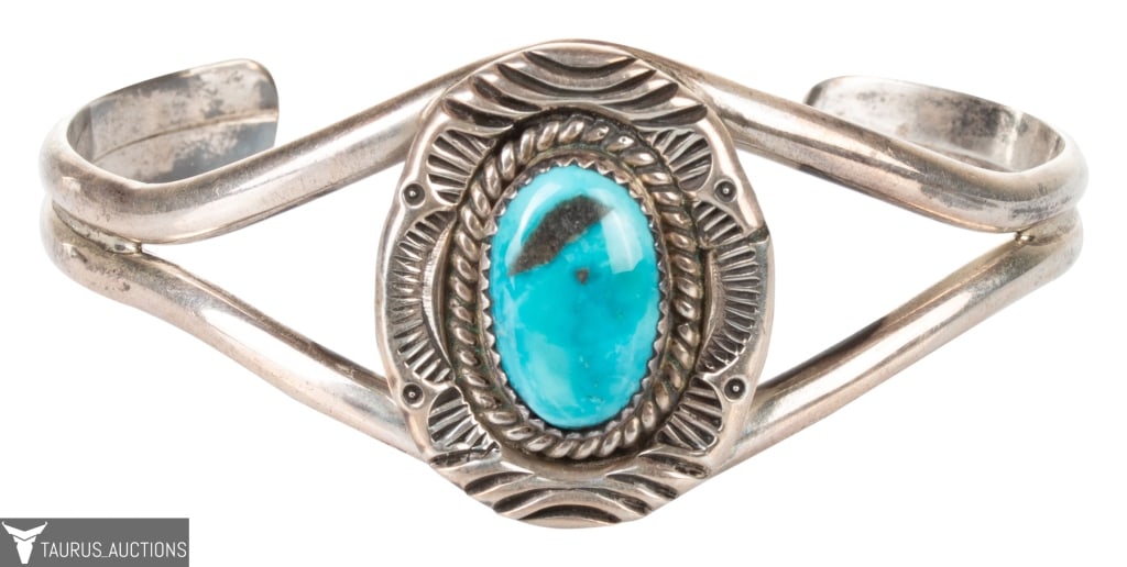 Simon Yazzie Navajo Sterling Cuff (1 of 6)