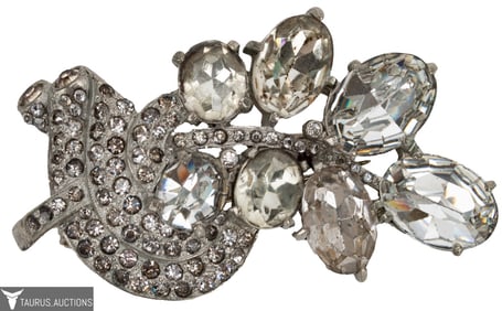 Signed Eisenberg Original Rhinestone Fur Clip