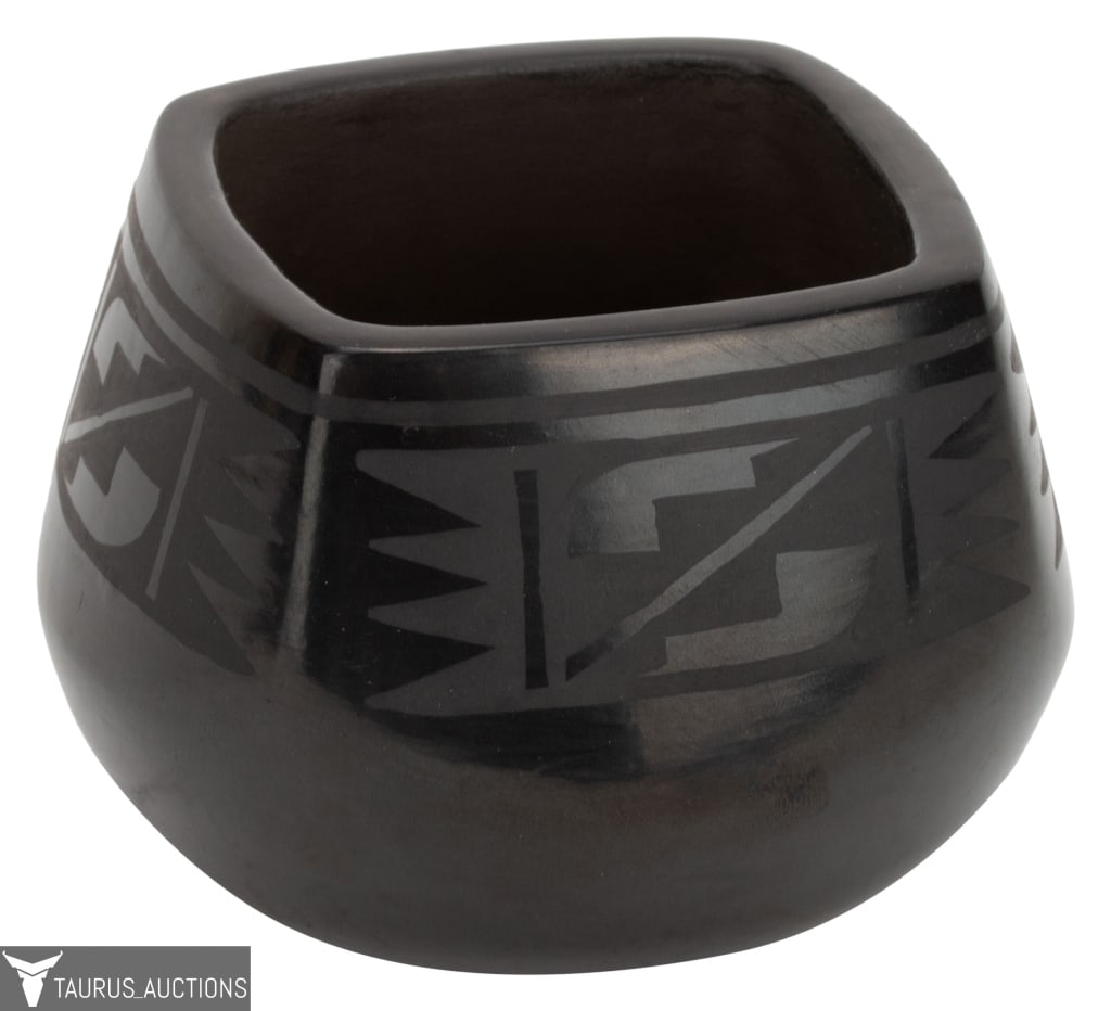 Florence Naranjo - San Ildefonso Black Pottery (1 of 6)