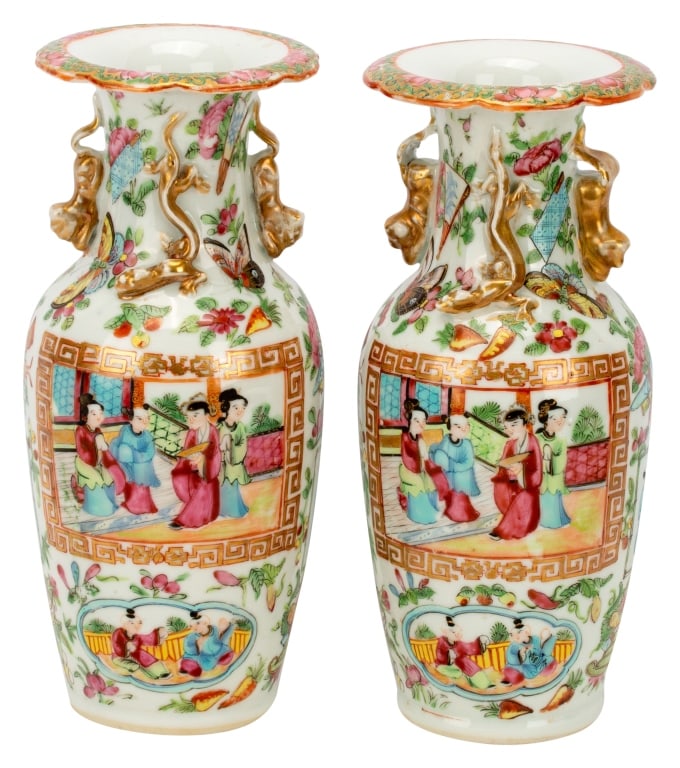 Pair of Chinese Rose Mandarin Vases (1 of 9)