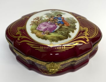 Large Limoges Fragonard Courtship Porcelain Box
