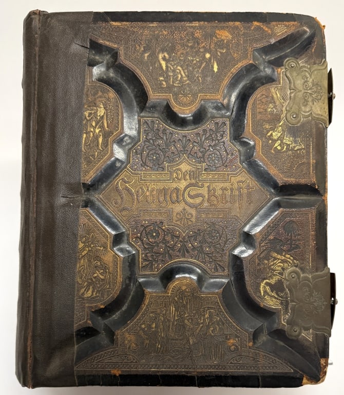 1889 Swedish Family Bible - Den Heliga Skrift (1 of 12)