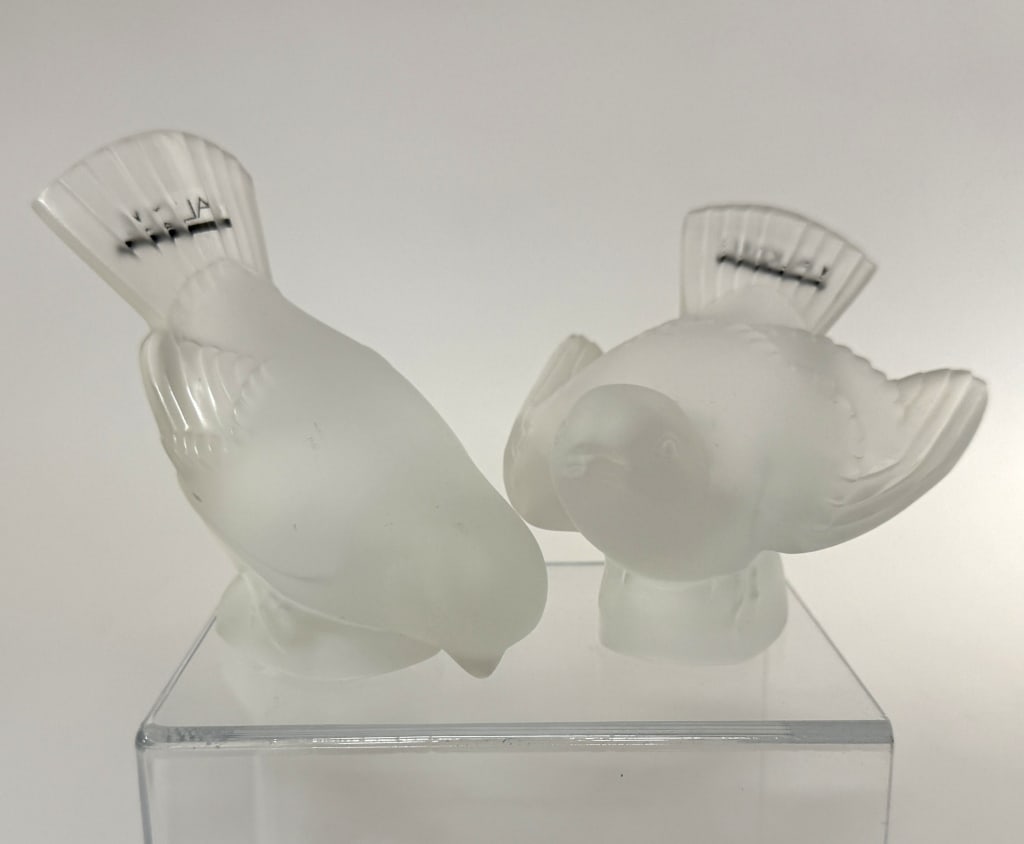 Pair of Lalique Paris Sparrows (1 of 8)
