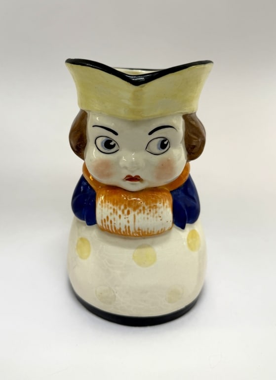 Queen of Hearts Toby Jug Pitcher (1 of 6)