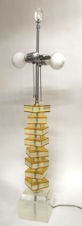 Les Prisimatiques Stacked Squares Lucite Lamp (1 of 13)