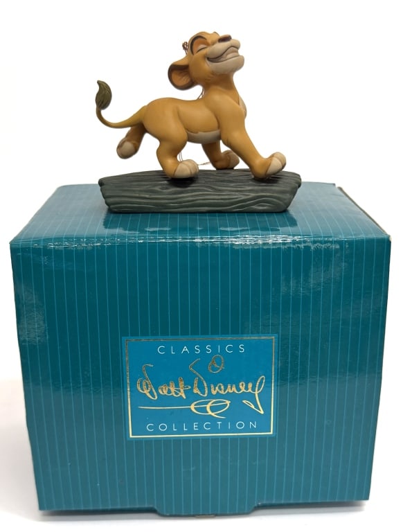 Classic Disney "Hakuna Matata" Simba Figurine: Item/Description: Walt Disney Classics Collection (WDCC) "Hakuna Matata" figurine/ ornament featuring Simba from "The Lion King." It captures Simba's pose on a log while singing the song "Hakuna Matat