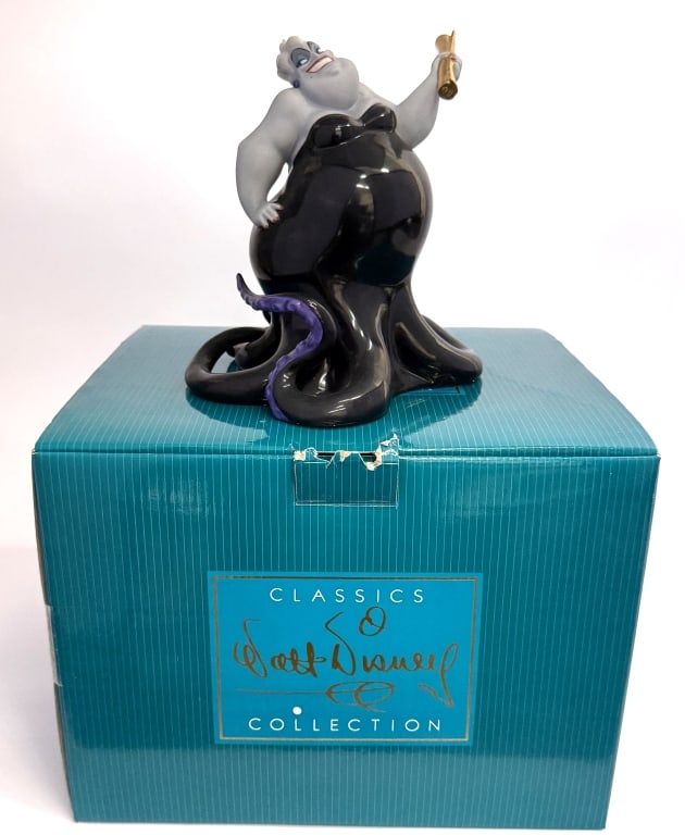 Disney Ursula "The Little Mermaid" Figurine (1 of 7)