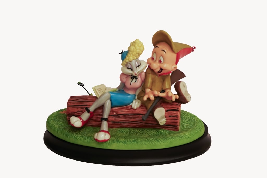 Goebel Looney Tunes "Isn't She Wovewe" Figurine: Item/Description: Limited edition porcelain Looney Tunes figurine manufactured by the German brand Goebel in 1997 as part of their Warner Bros. Spotlight Collection. Titled "Isn't She Wovewe", the fig