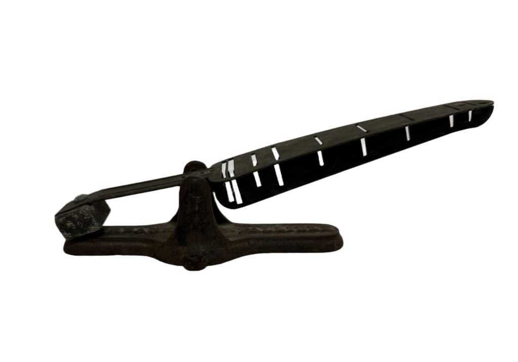 19th c. Infallible Counterfeit Coin Detector: Item/Description: Antique "Infallible" Counterfeit Coin Detector scale manufactured by Fairbanks & Co. and also produced under the Abbott Machine Co. name, late 19th century, circa 1880?1900. The leve