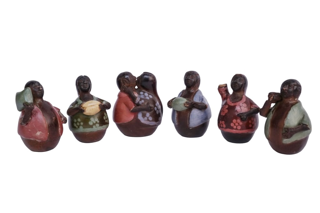Chulucanas Peruvian Folk Art Pottery Figurines (1 of 3)