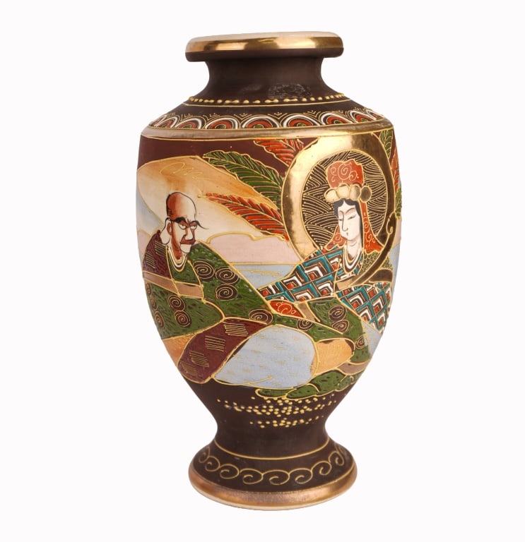 Japanese Satsuma Moriage Earthenware Vase (1 of 9)