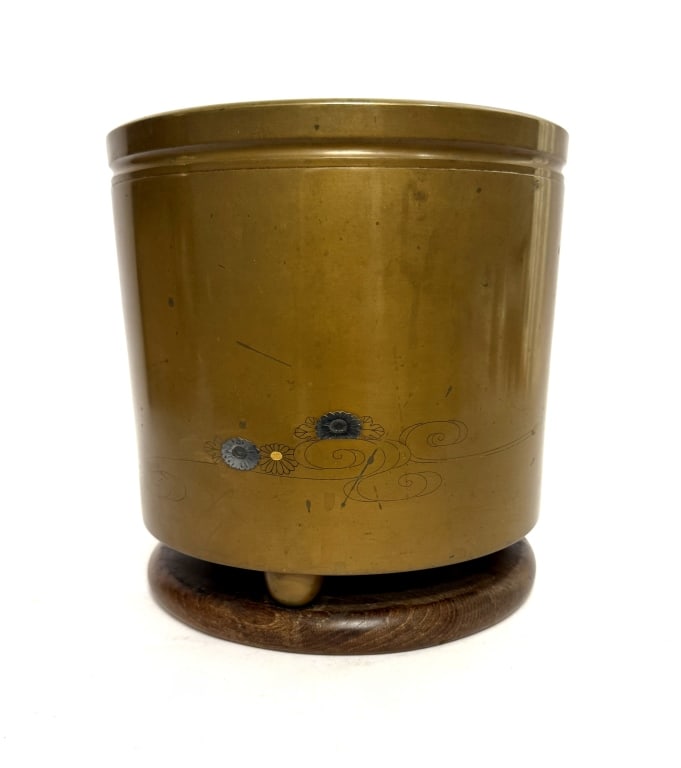 Japanese Bronze Hibachi / Planter (1 of 8)