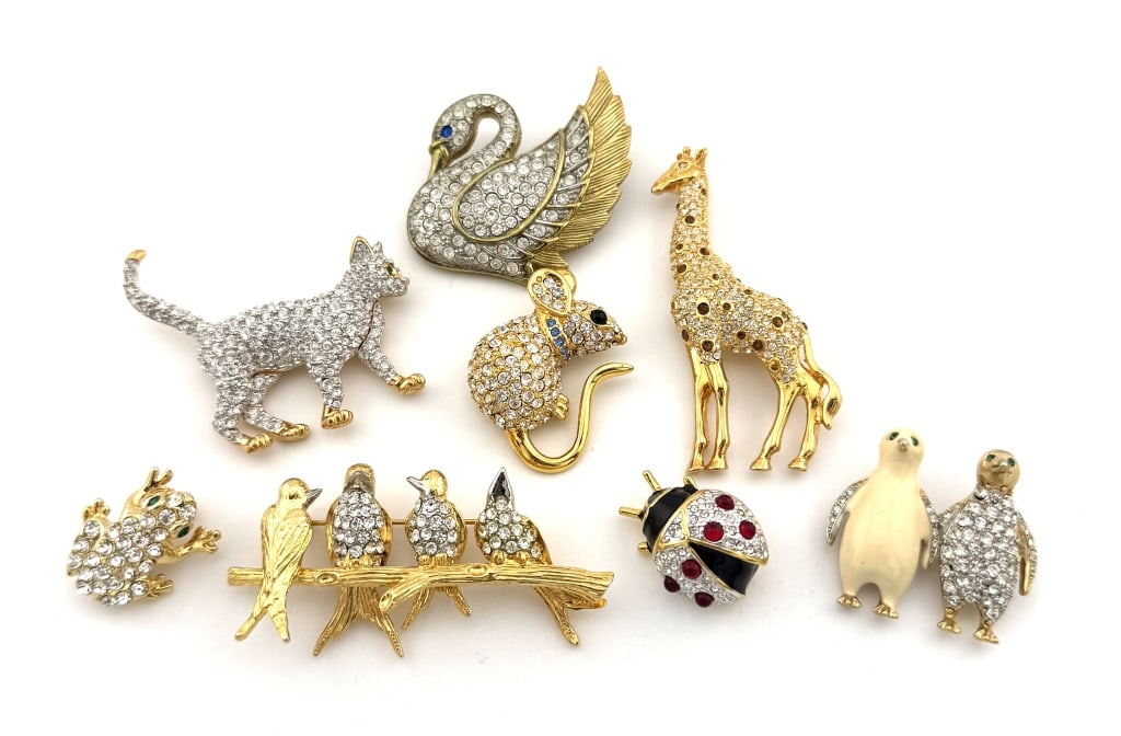Designer Figural Animal Brooch 8 Piece Lot (1 of 7)