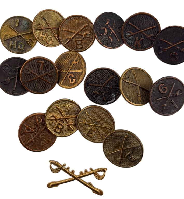 United States Army Cavalry Insignia & Badges (1 of 7)