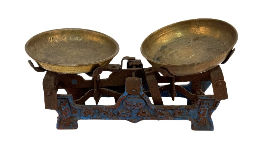 Antique Roberval Balance Scale with Brass Pans: Item/Description: Antique double pan balance scale featuring painted cast iron base and original brass weighing bowls. Late 19th to early 20th century. Commonly used in European kitchens, markets, and