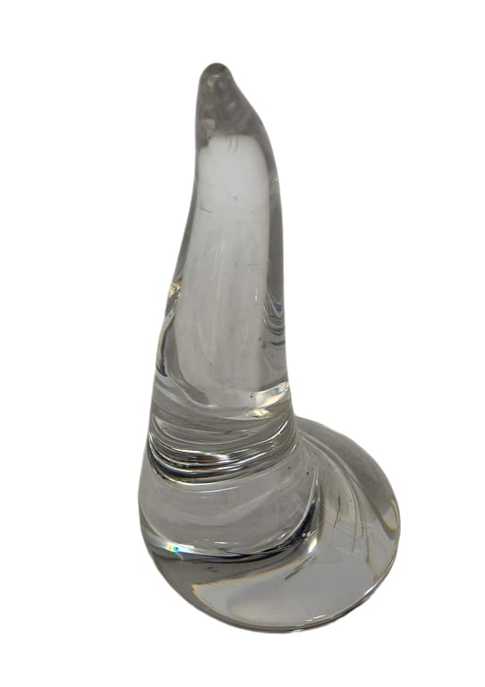 Kosta Vicke Lindstrand Art Glass Ring Stand: Item/Description: Minimalist mid-century modern abstract crystal dresser ring stand designed by legendary master glassblower, Vicke Lindstrand for Kosta Glasbruk. Organic sculptural form features a he