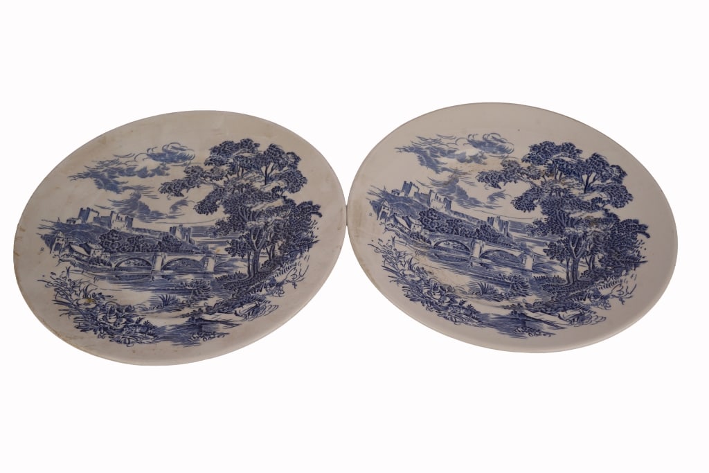 Wedgwood "Countryside" Blue & White Plates (1 of 5)