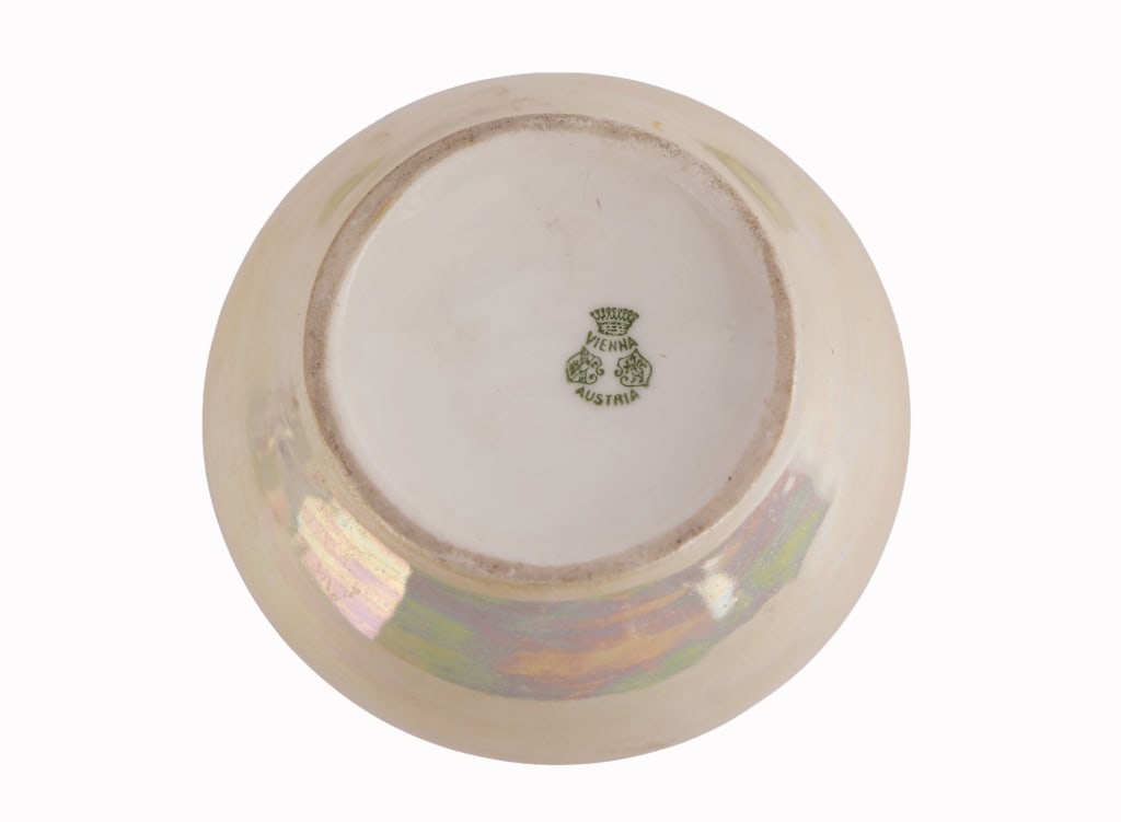 Opalescent Porcelain Dressing Table Set - 4