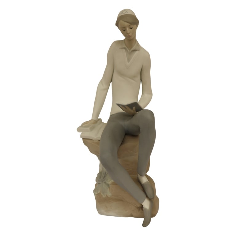 Lladro "Hebrew Student" Porcelain Figurine (1 of 6)