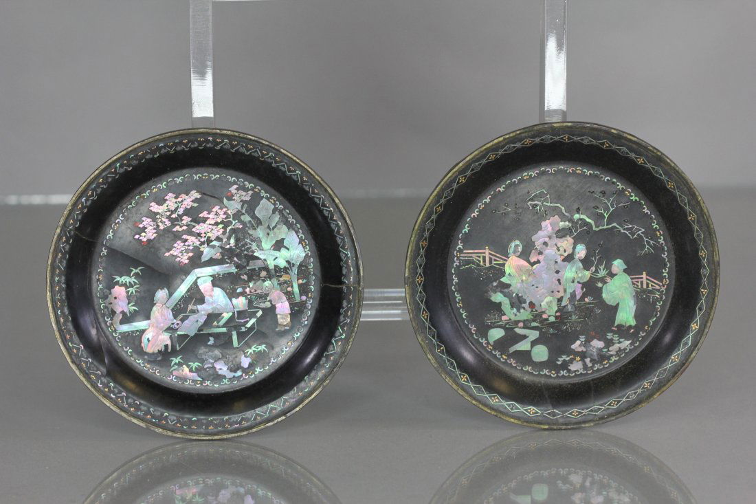 Pair of Lacquer dish Qing Period (1 of 5)