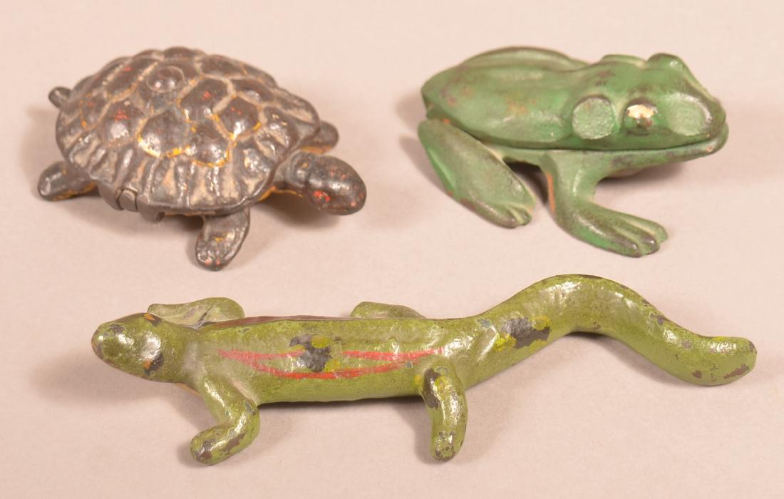 Three Antique/Vintage Cast Iron Animals. (1 of 3)