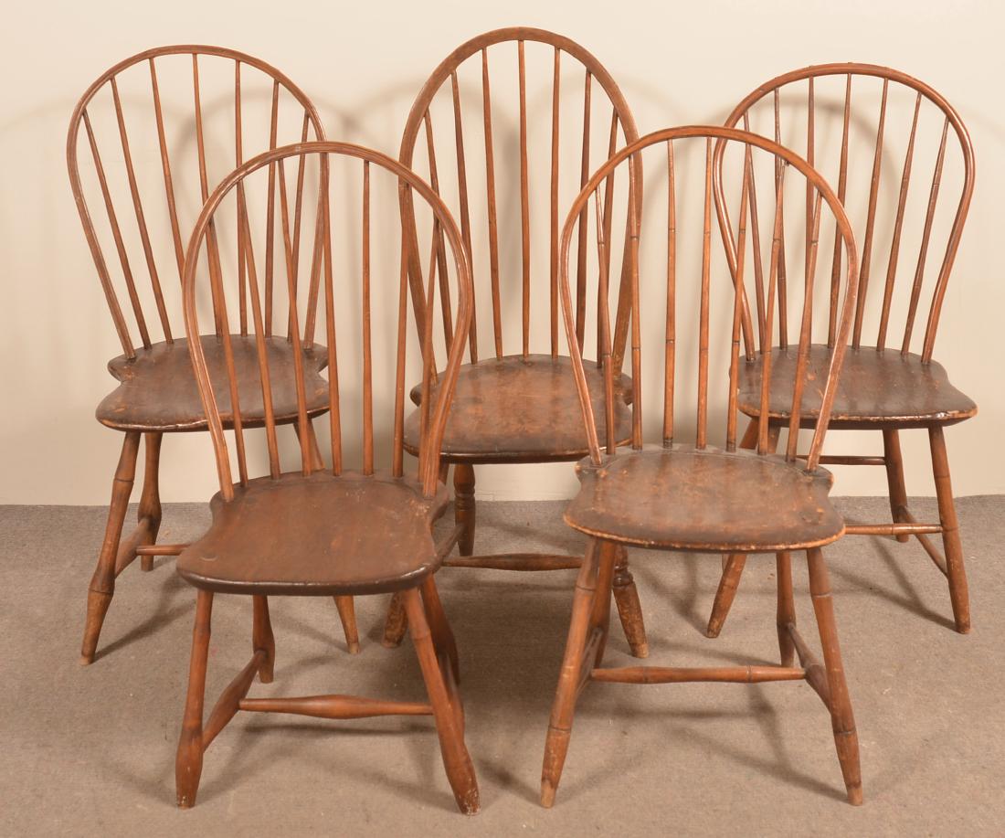 Assembled Set of Five Bow-Back Windsor Sidechairs. (1 of 3)