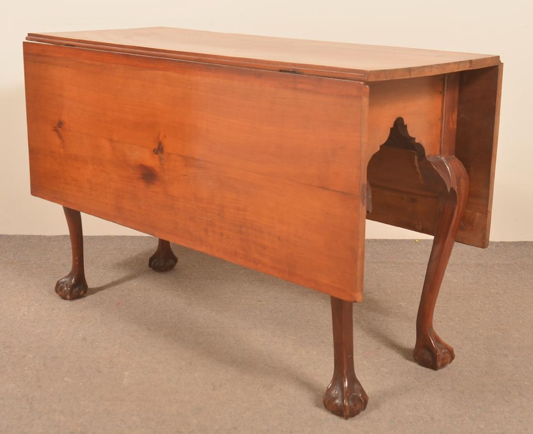 American Chippendale Cherry Drop-leaf Table. (1 of 5)