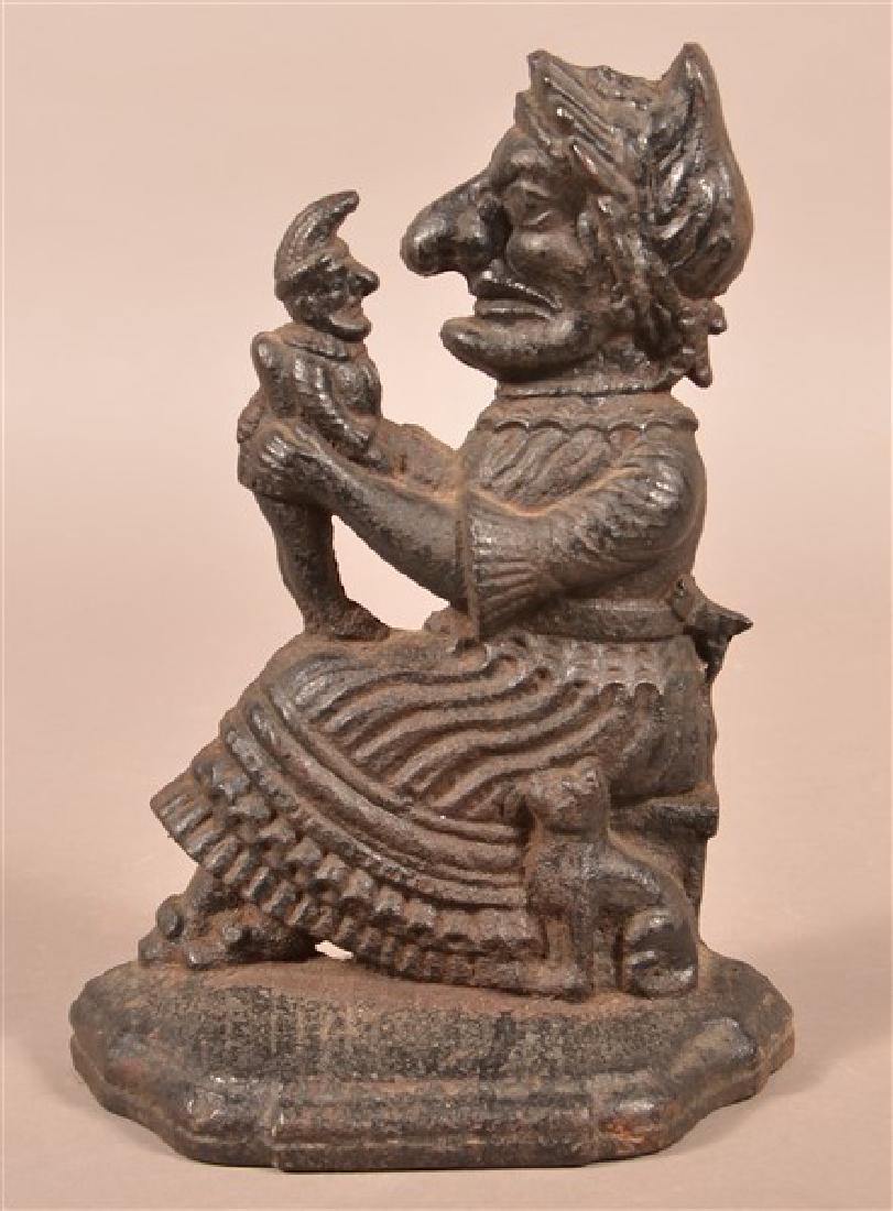 Antique Cast Iron Punch and Judy Doorstop. (1 of 2)
