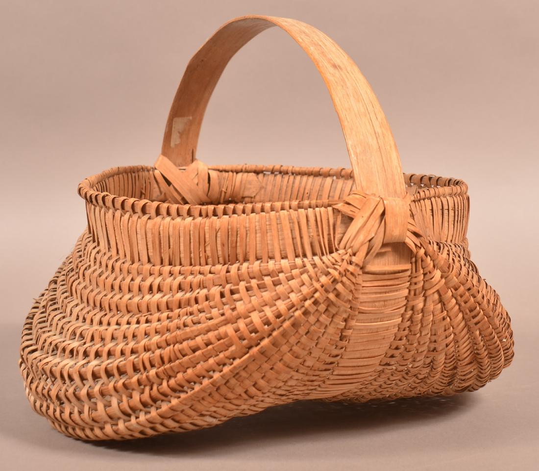 Antique Splint White Oak Buttocks Form Market Basket. (1 of 4)