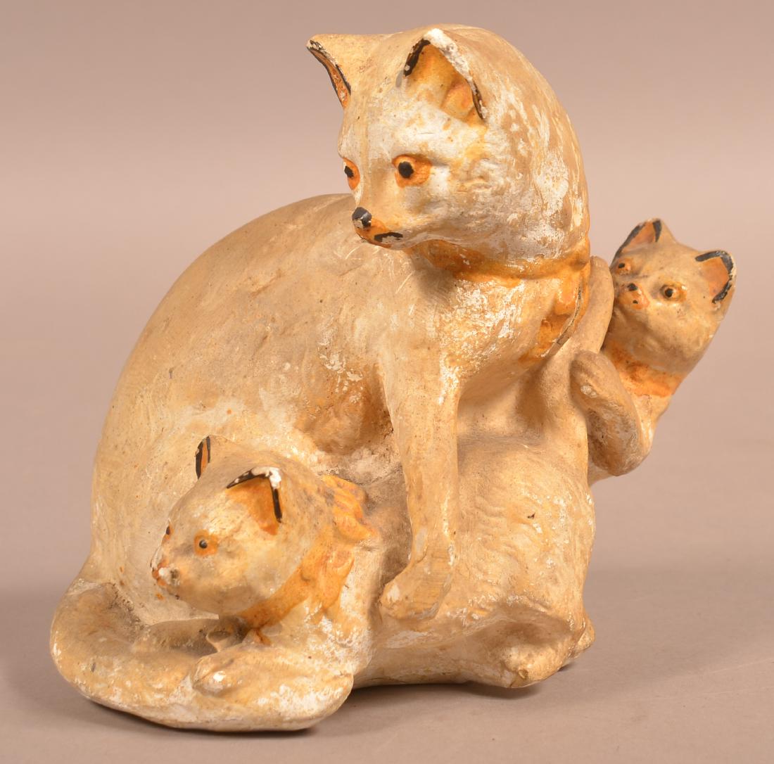 Vintage Chalkware Cat with Kittens. (1 of 4)