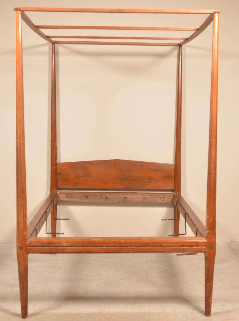 PA Early 19th Century Mixed Wood Pencil Post Bed. (1 of 3)