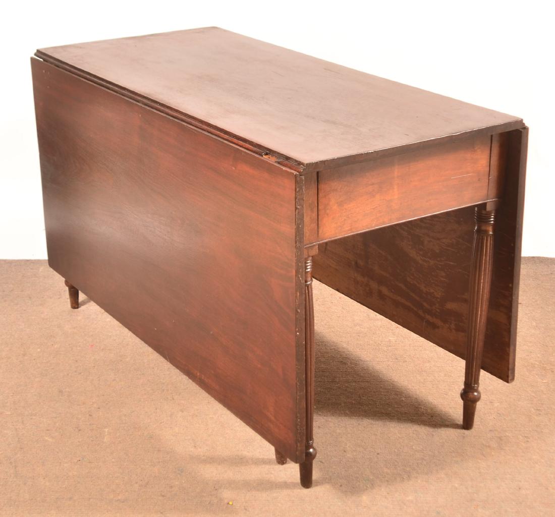 PA Sheraton Mahogany Drop-Leaf Table. (1 of 4)