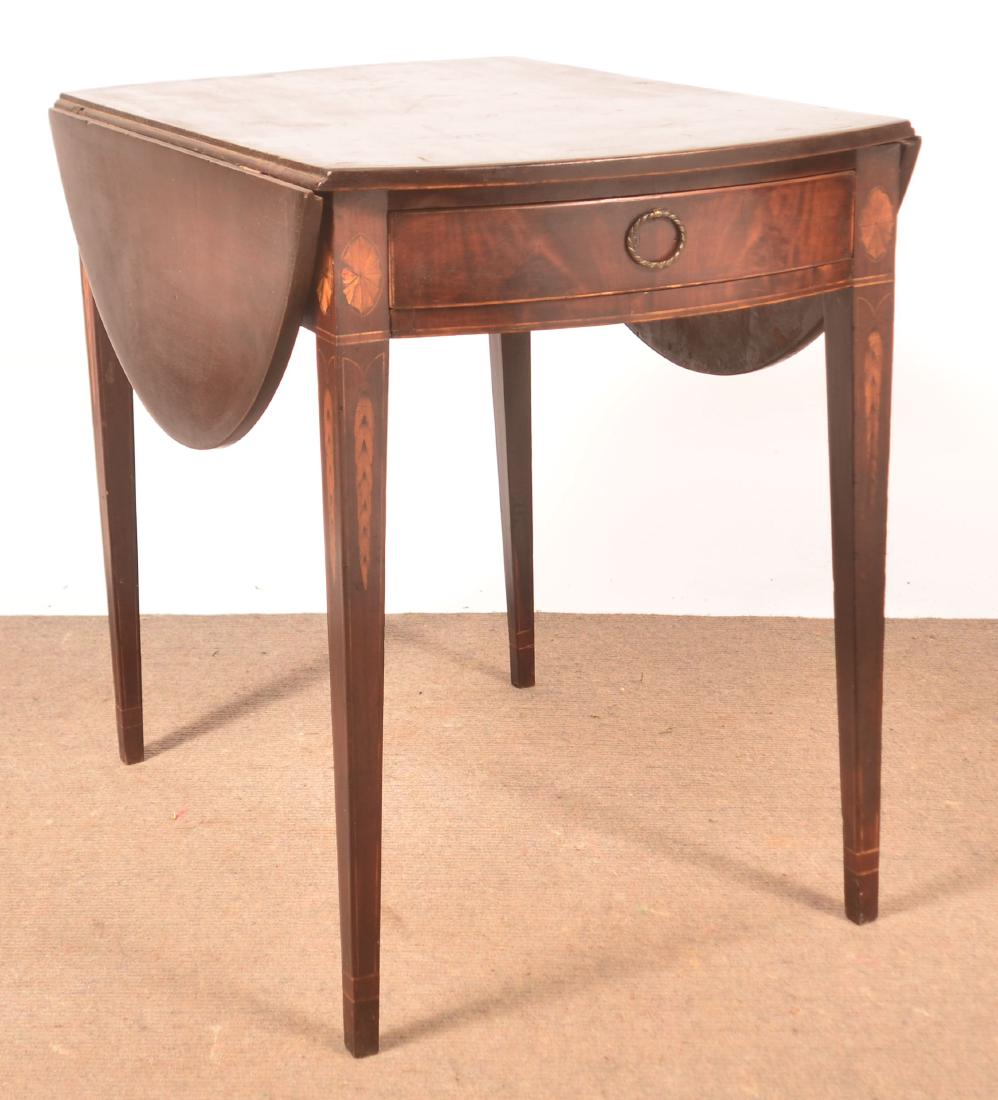 Hepplewhite Inlaid Mahogany Pembroke Table. (1 of 4)