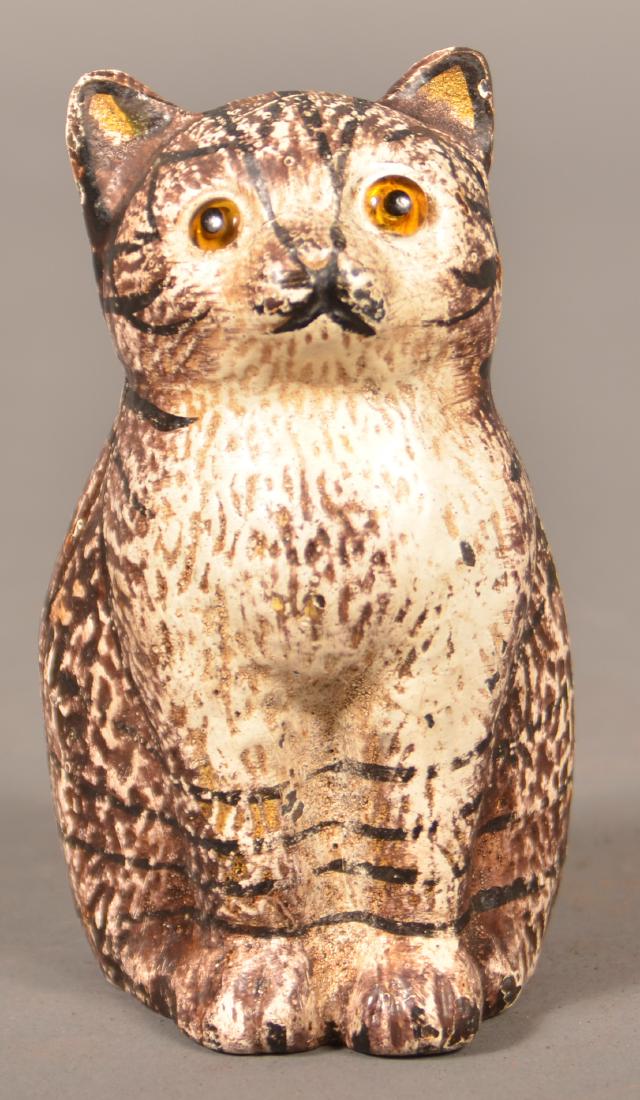 Vintage Cast Iron Seated Cat Still Bank. (1 of 3)