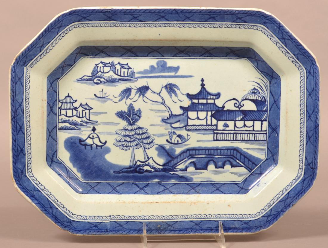 Canton Oriental Porcelain Platter. (1 of 2)