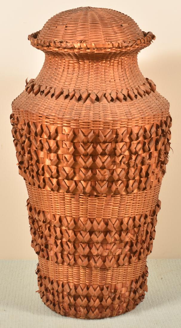 Micmac Type Native American Ash Loop Storage Basket. (1 of 2)