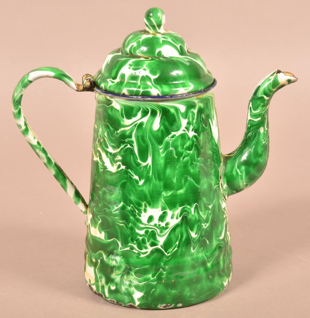 Green Granite Ware Large Swirl Teapot. (1 of 5)