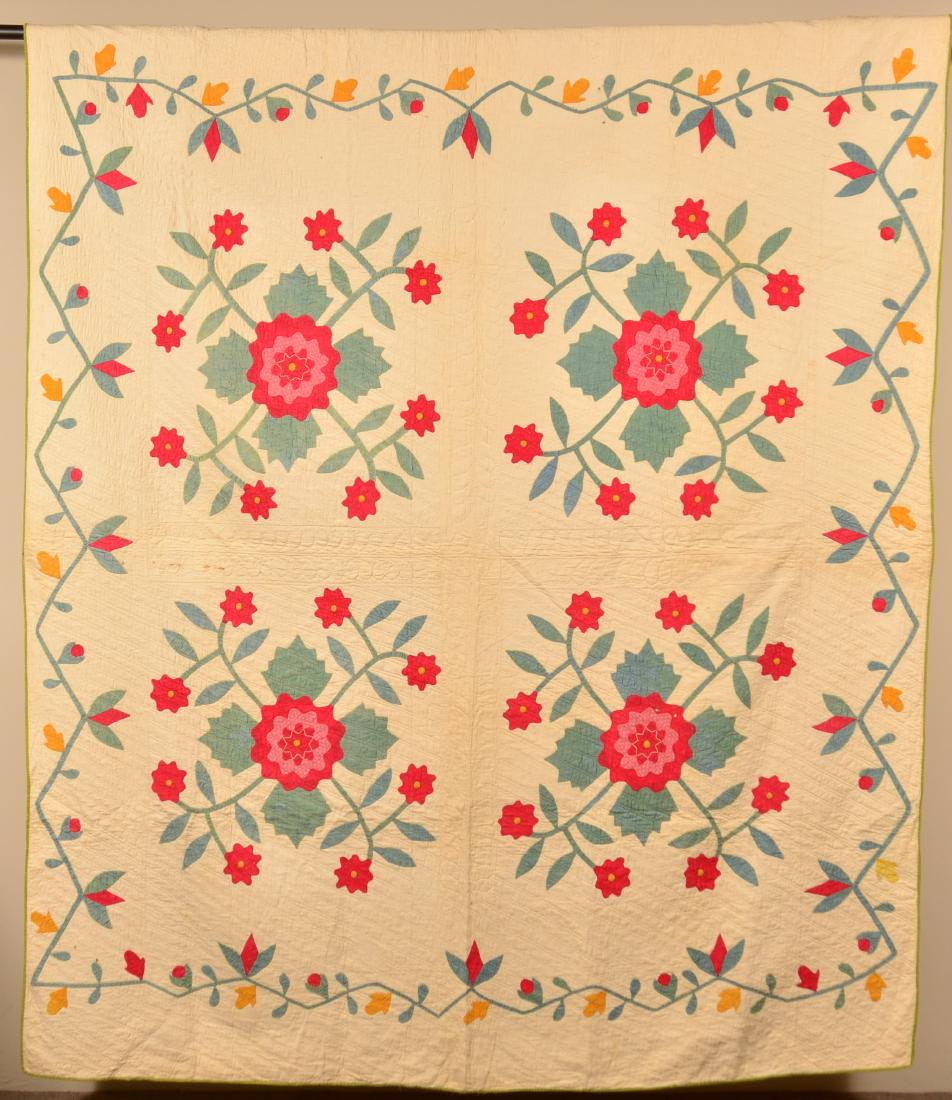 Antique Four Spray Floral Design Applique Quilt. (1 of 5)