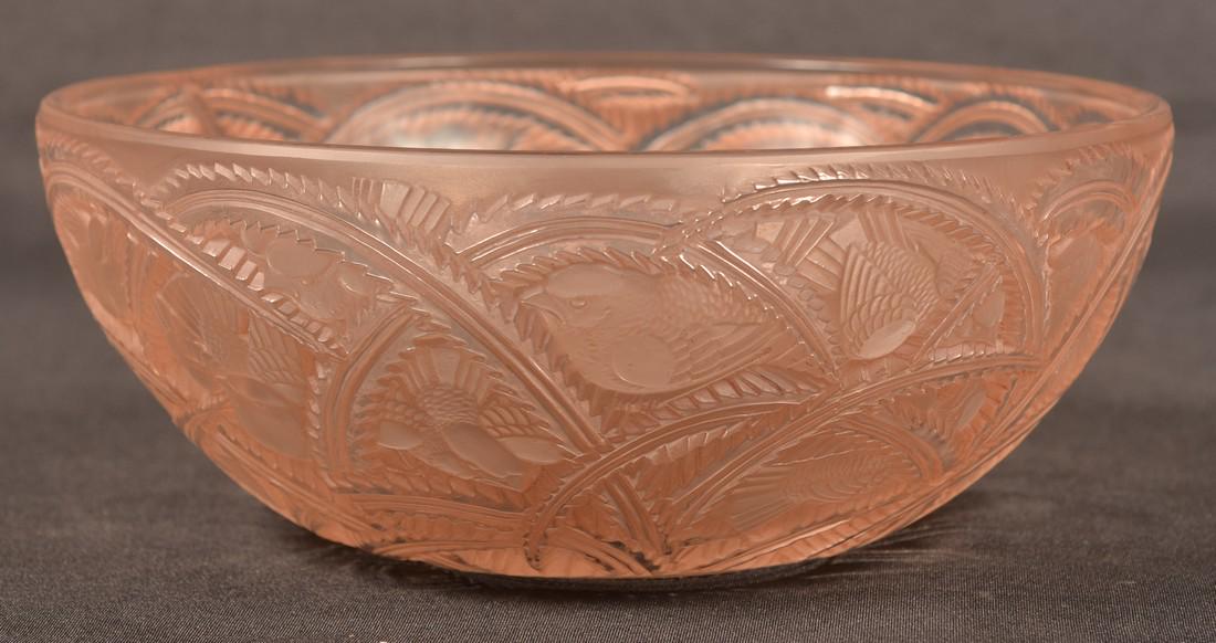 Lalique Gold Frosted Pinsons Pattern Bowl. (1 of 5)