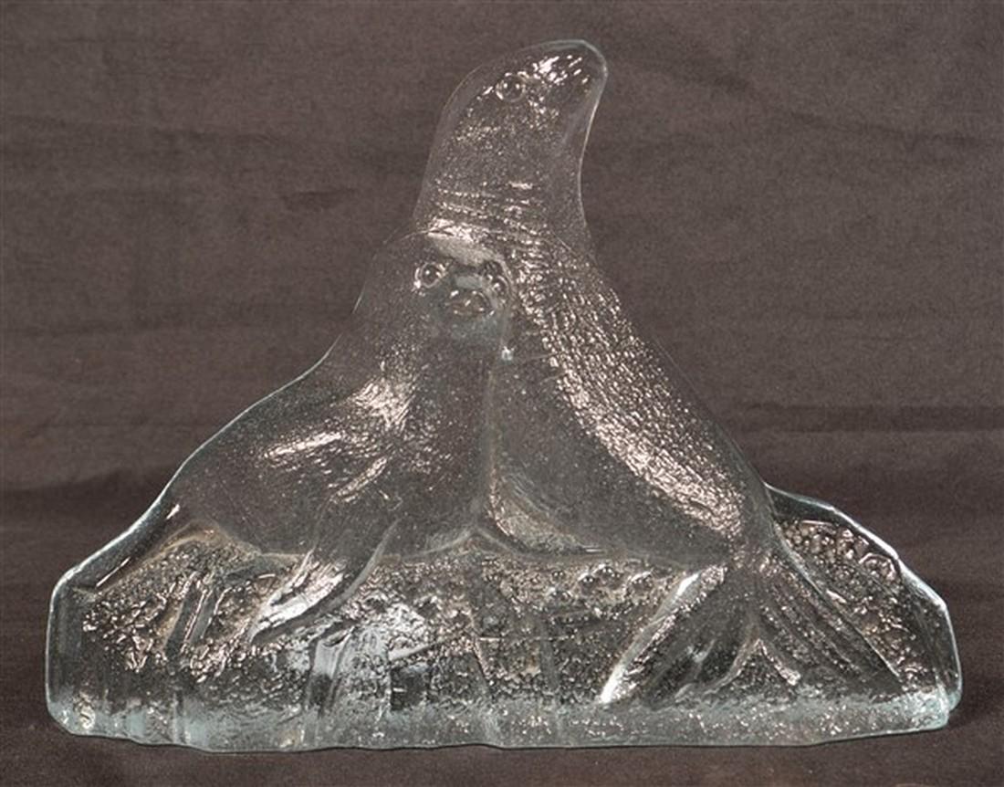 Steuben Seal with Pup Molded Crystal Figure. (1 of 3)